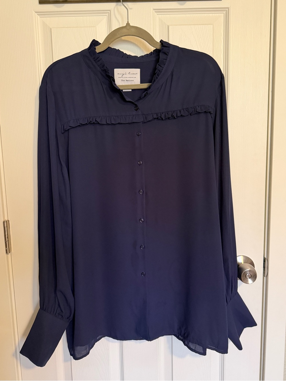 Evy’s Tree The Madison Navy Ruffle Button Down Blouse 1X Boutique Elegant Top - Picture 2 of 6